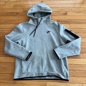 Nike Tech Men's Light Gray Hoodie